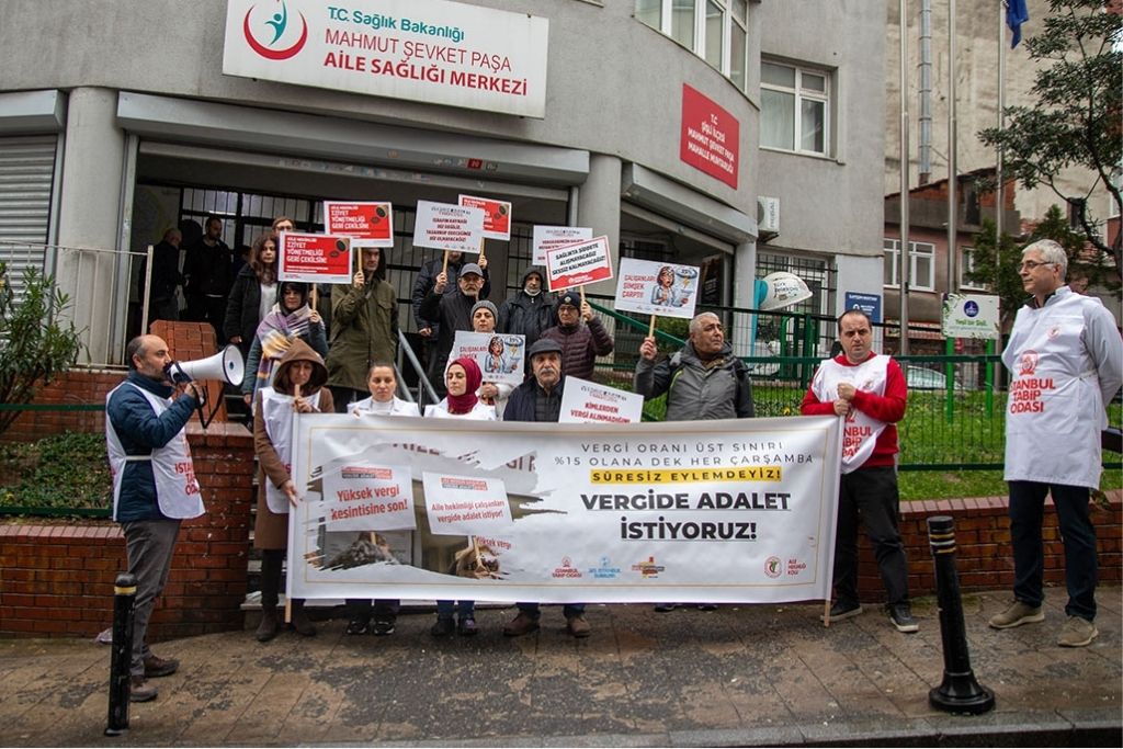 ttb-ahek-ve-ses’in-“vergide-adalet”-eylemleri-43.-haftasinda:-eziyet-yonetmeligi-iptal-edilsin,-vergide-ve-gelirde-adalet-saglansin!