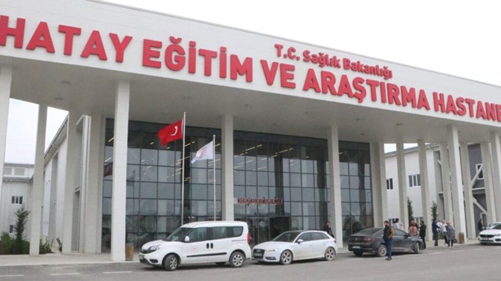 hatay-egitim-ve-arastirma-hastanesi’nde-saglik-calisanlarinin-is-yuku-artiyor!