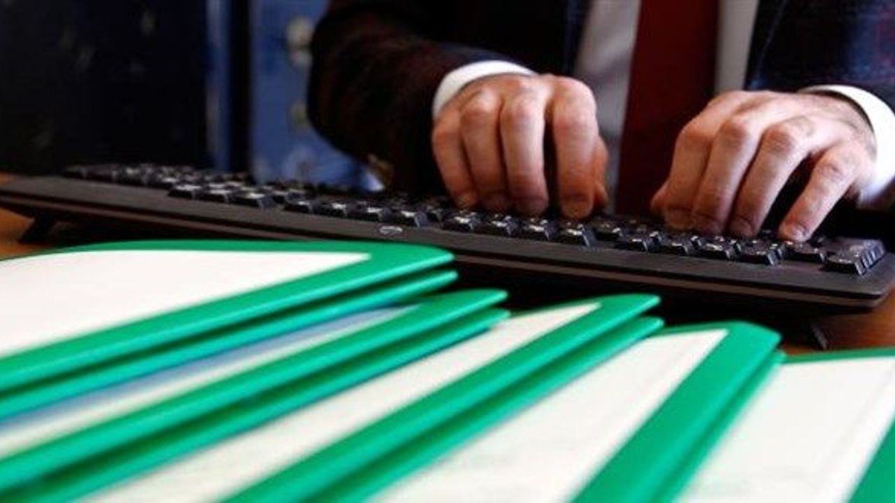 yok’un-isci-memur-amirligi-kararina-turk-is’ten-tepki