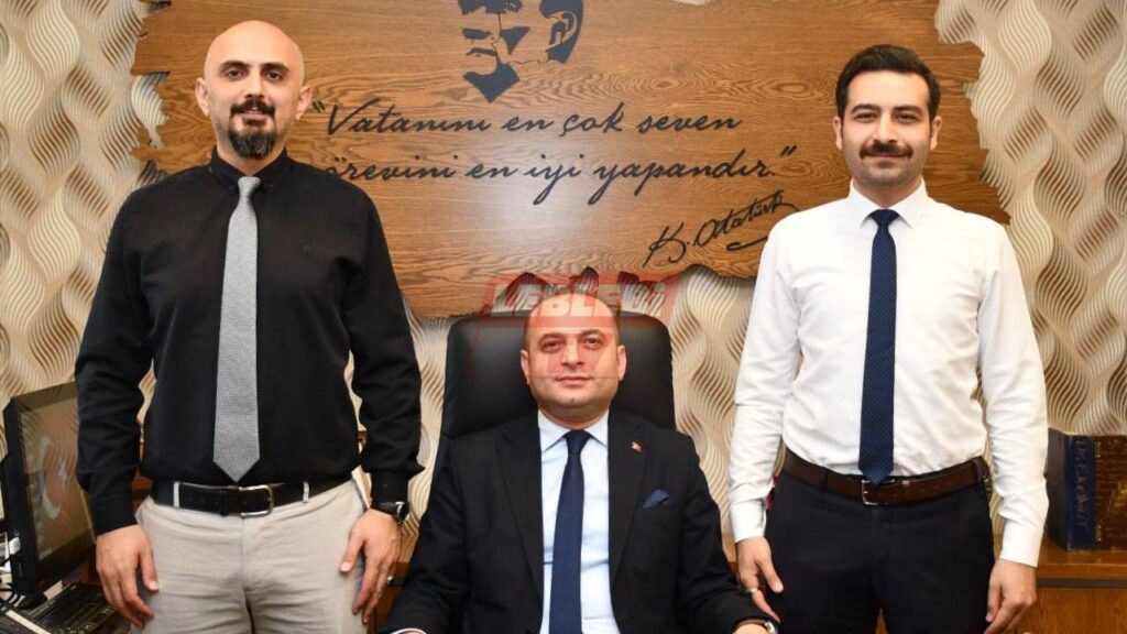 “engellemelerle-karsilastik”-diyen-bashekim-komut,-istifa-sebebini-acikladi