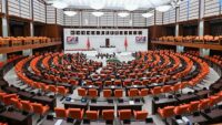 tbmm’de-375-sayili-khk-ve-bazi-kanunlarda-degisiklik-yapan-kanun-teklifi-yasalasti