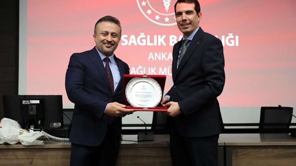 6-yil-boyunca-saglik-hizmetleri-baskani-olarak-gorev-yapmisti
