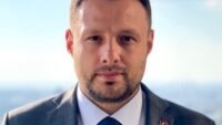 cumhurbaskani-danismani-cesur’dan-‘nazik-ziyaret’-elestirisi