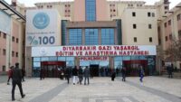 diyarbakir’da-hastane-bahcesinde-kaza:-1-olu